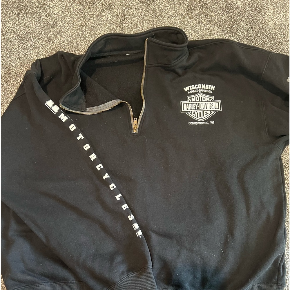 Men’s sweatshirt